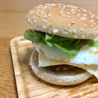 お家で簡単！チーズバーガー